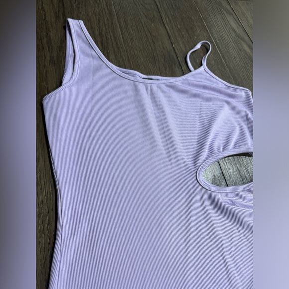 Lilac rubbed cut out dress size L - Picture 3 of 4